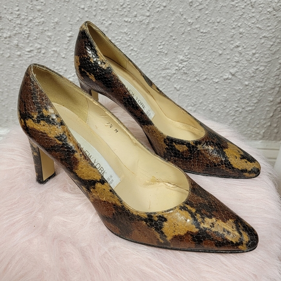 Jones New York - Women's Snakeskin Heels - Picture 7 of 10